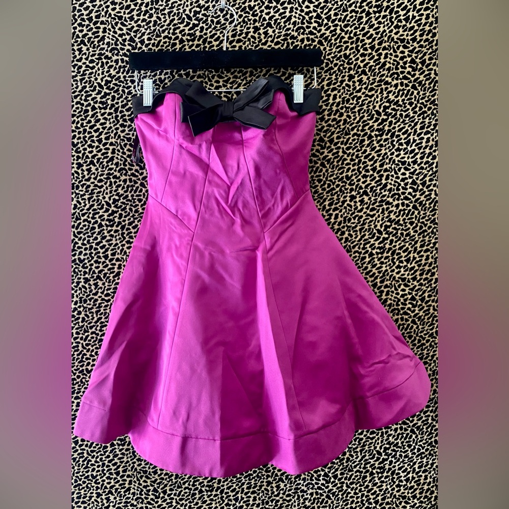 Y2K NWT Betsey Johnson Pink Strapless Dress with Black Bow